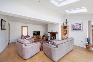 Lounge- click for photo gallery